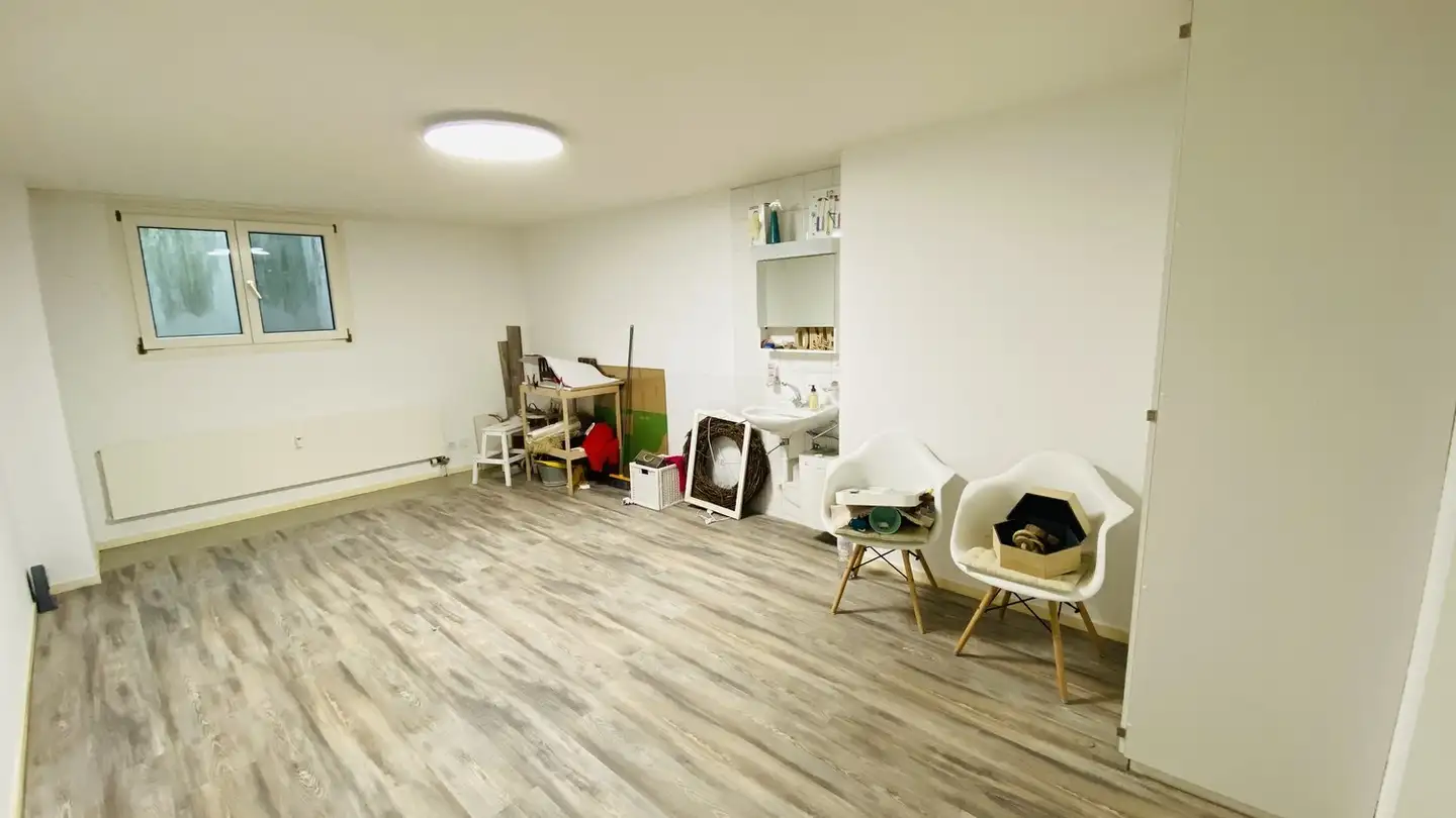 Hobbyraum mieten - Lerchenstrasse 42, 4103 Bottmingen