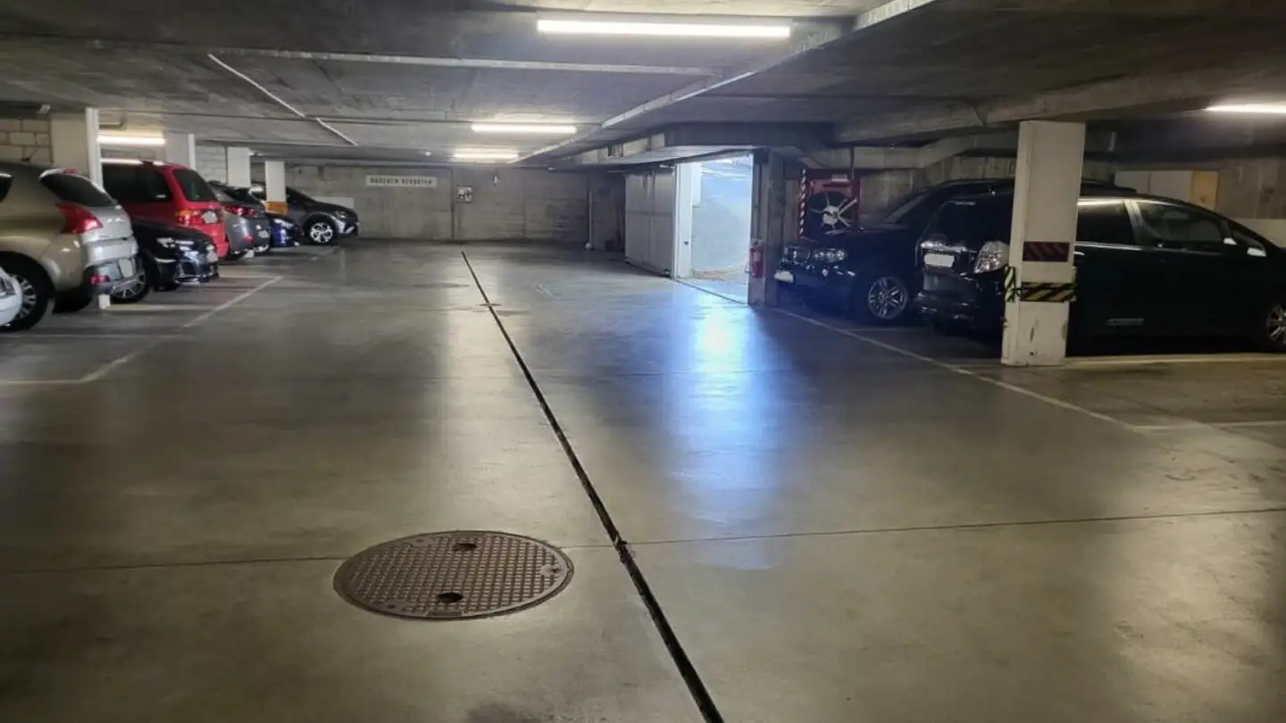 Garage in vendita - Weiherhofstrasse 34, 4054 Basel