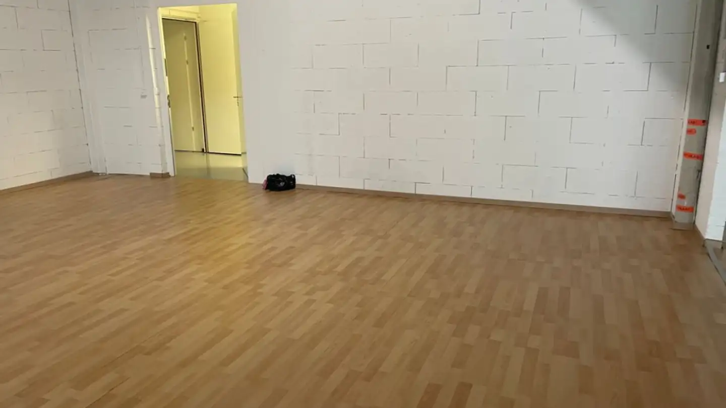 Spazio ufficio in affitto - Eistrasse 3, 6102 Malters