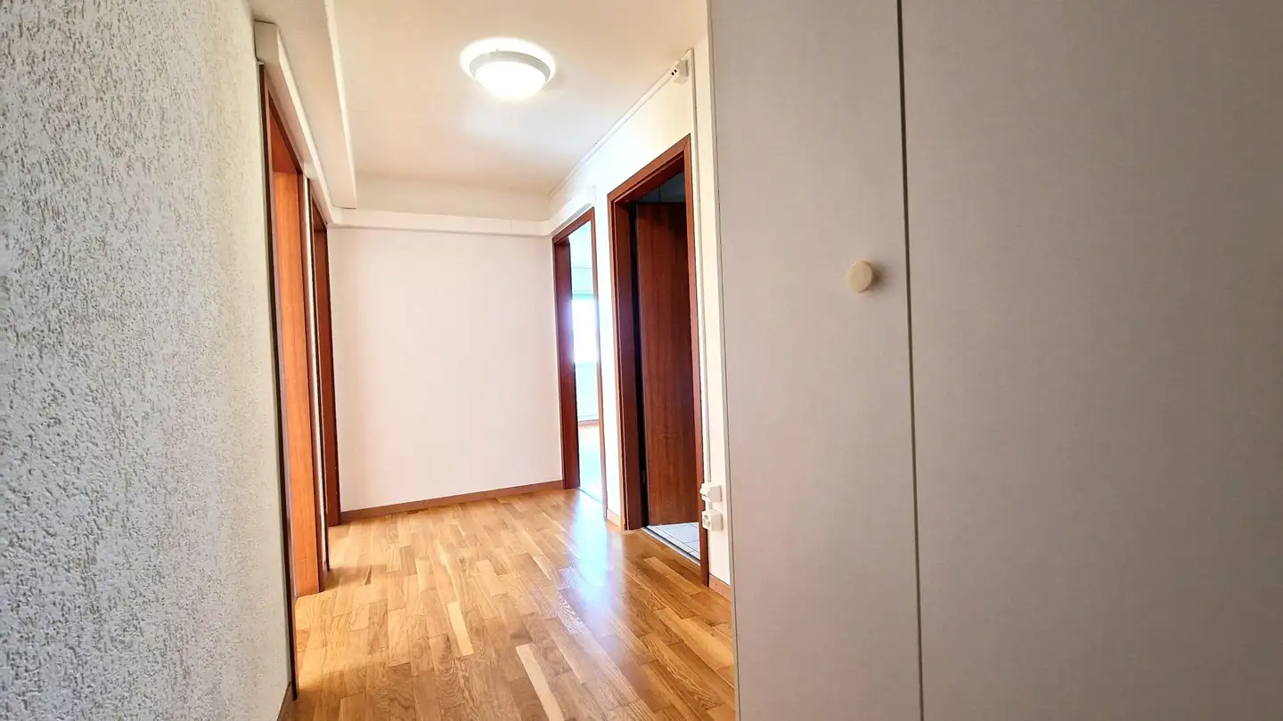 Apartment for rent - Zone Industrielle La Palaz C 34, 1530 Payerne - Photo 4