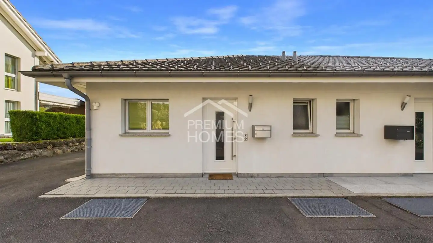 Semi-detached house for sale - 6410 Goldau - Photo 2