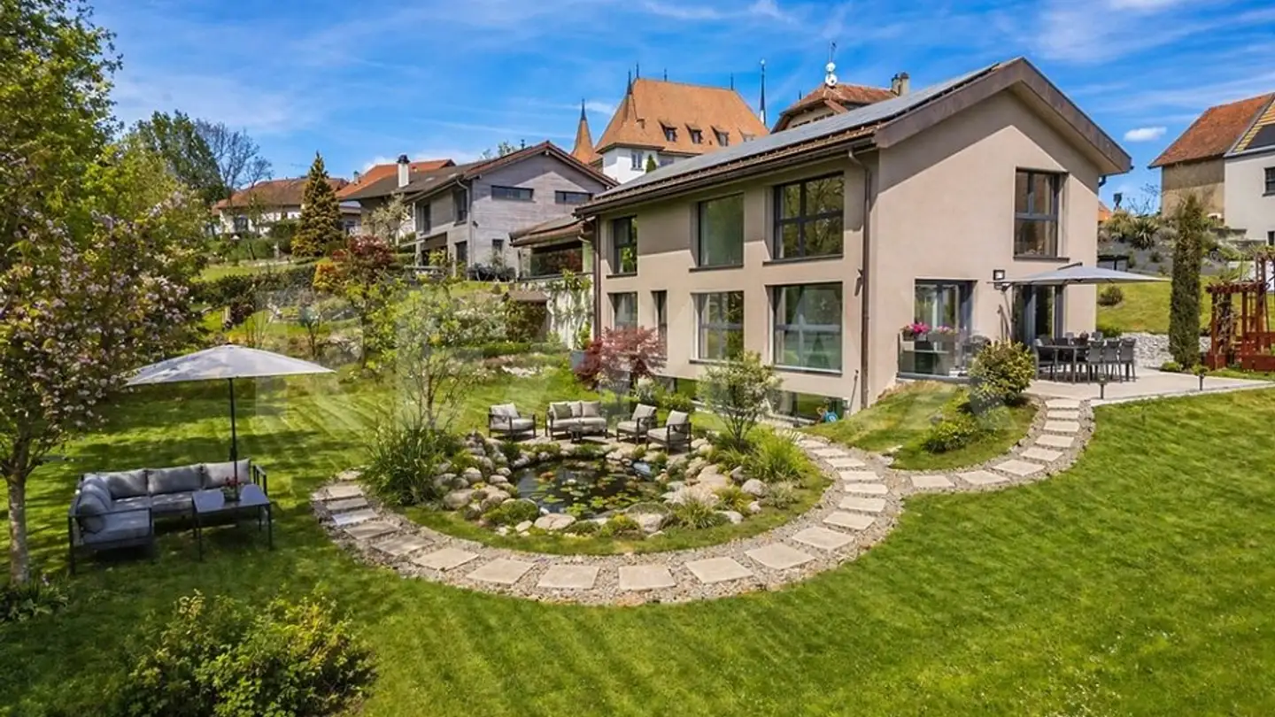 Villa for sale - 1566 St-Aubin FR