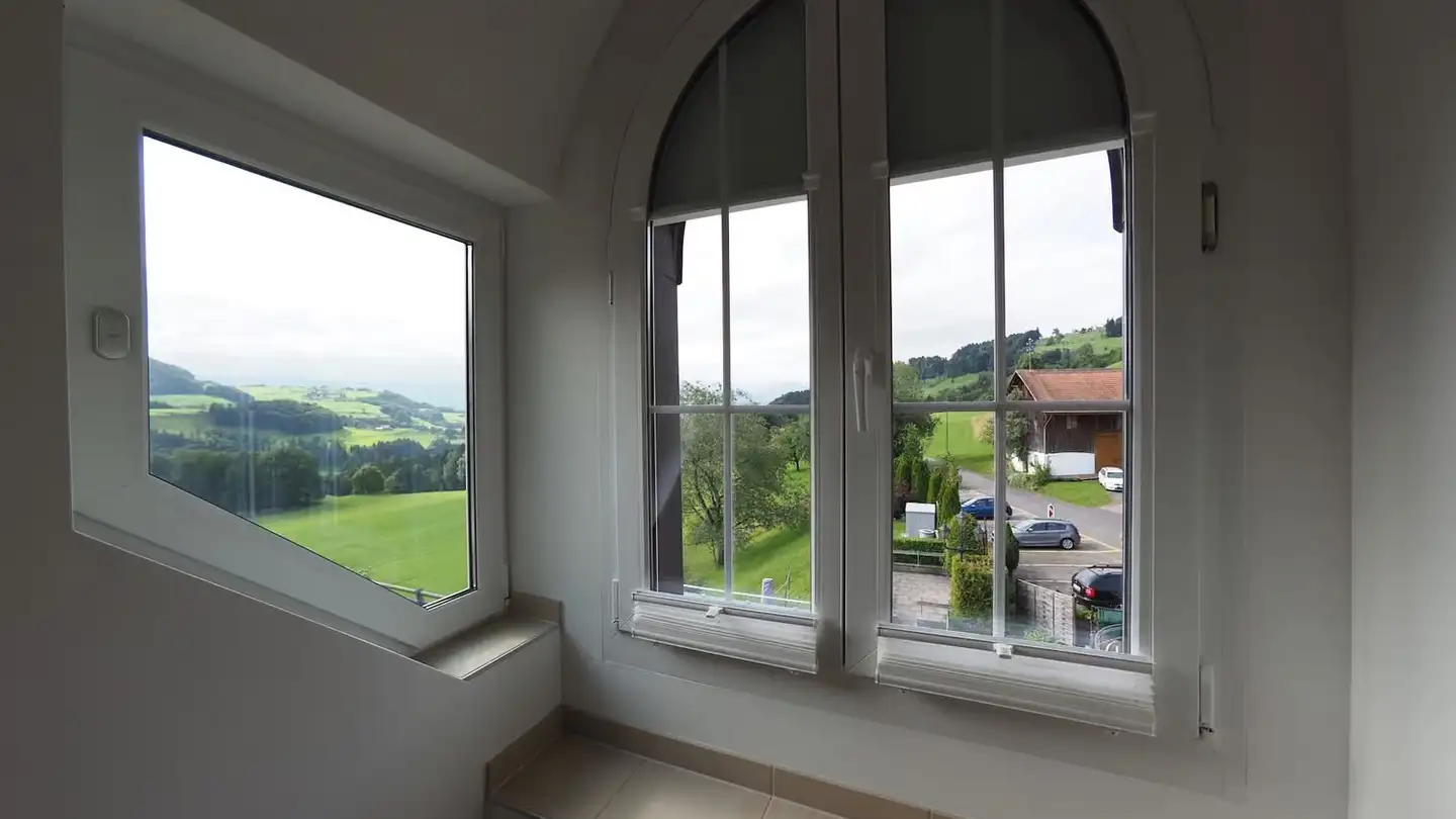 Attic flat for rent - Huebstrasse 62, 8636 Wald ZH - Photo 2