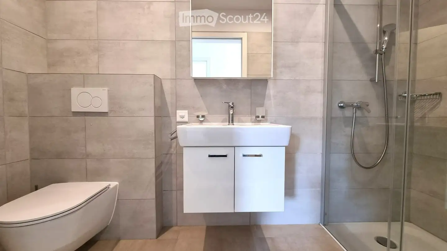 Wohnung mieten - 6527 Lodrino - Foto 4