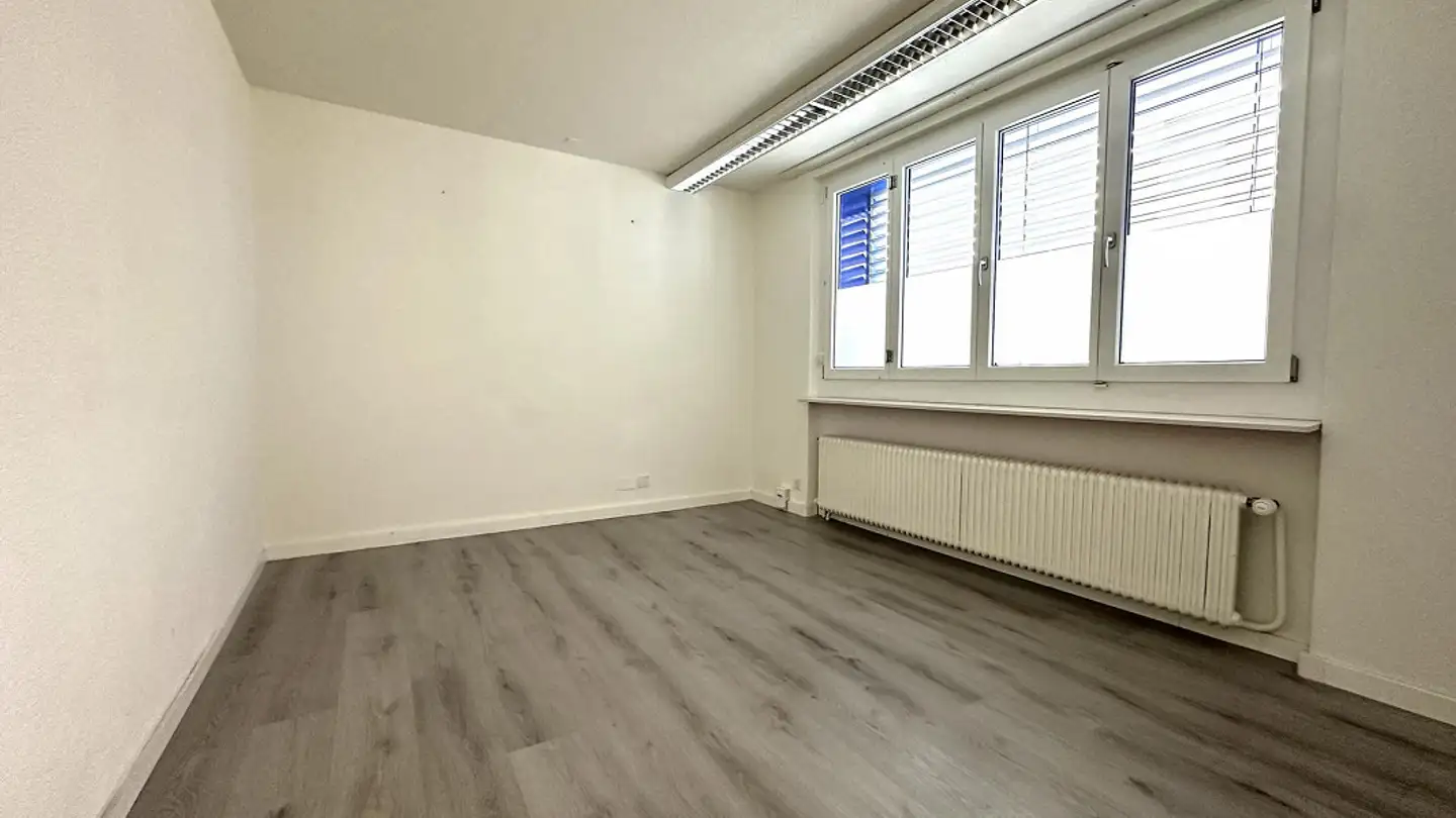 Bürofläche mieten - Industriestrasse 24, 6102 Malters - Foto 3