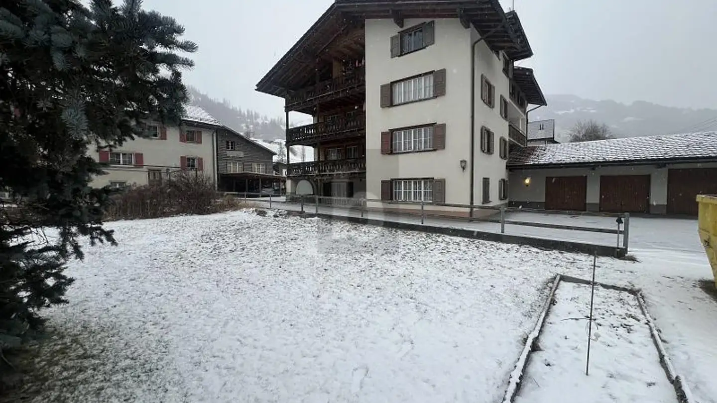 Edificio residenziale in vendita - 7233 Jenaz