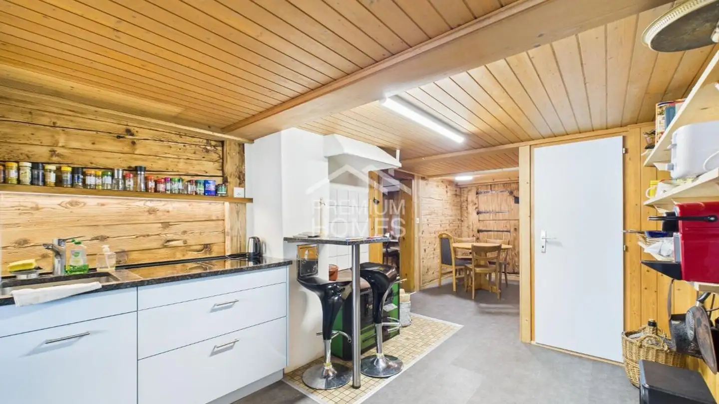 Chalet for sale - 3813 Saxeten - Photo 3