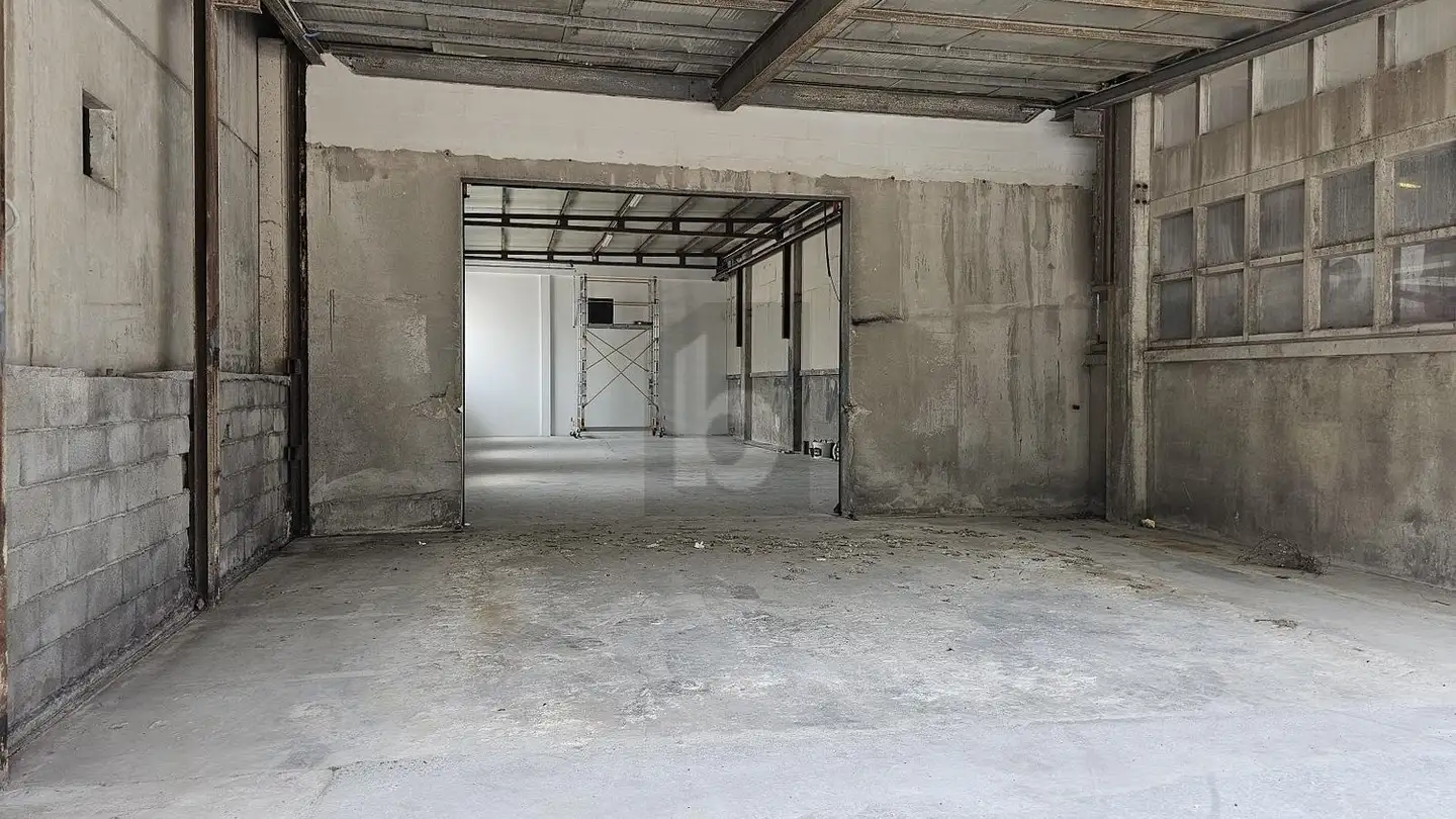 Industrial property for rent - 1904 Vernayaz - Photo 4