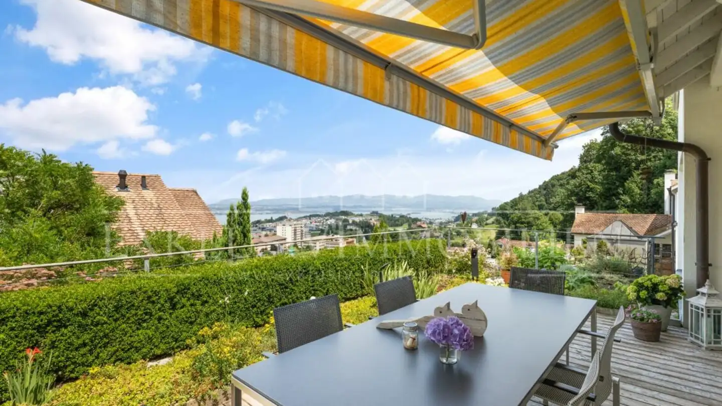 Stepped apartment for sale - 8832 Wollerau