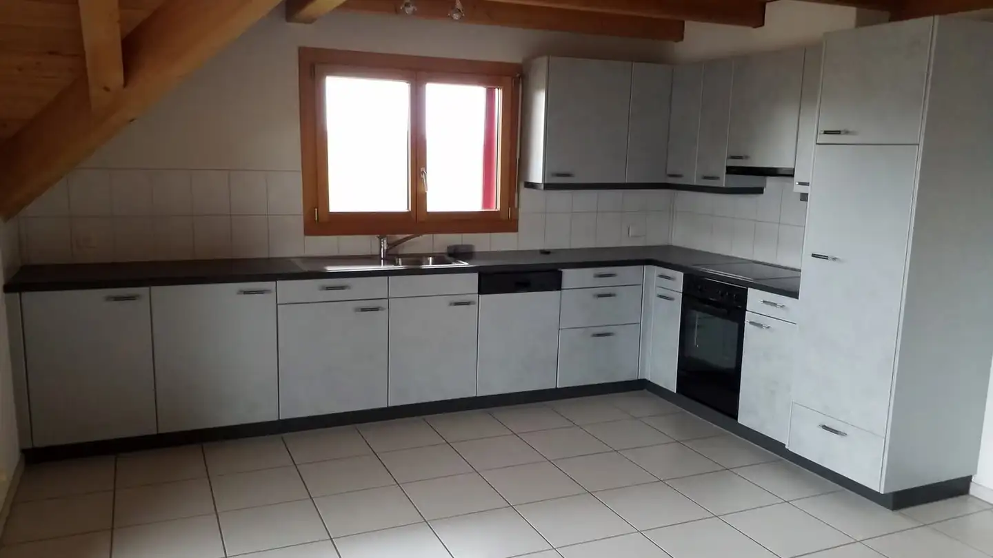 Attique à louer - Augasse 34, 3206 Gammen