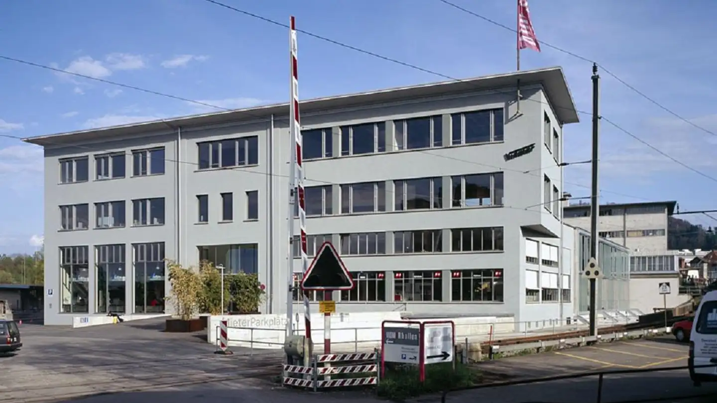 Commercial à louer - Könizstrasse 161, 3063 Ittigen