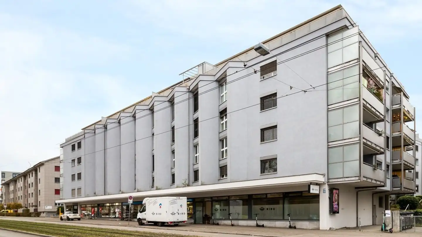 Commercial for rent - Badenerstrasse 731, 8048 Zürich