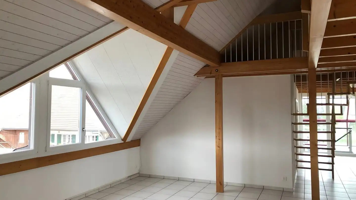 Attique à louer - Hohlenweg 3, 3308 Grafenried - Photo 2