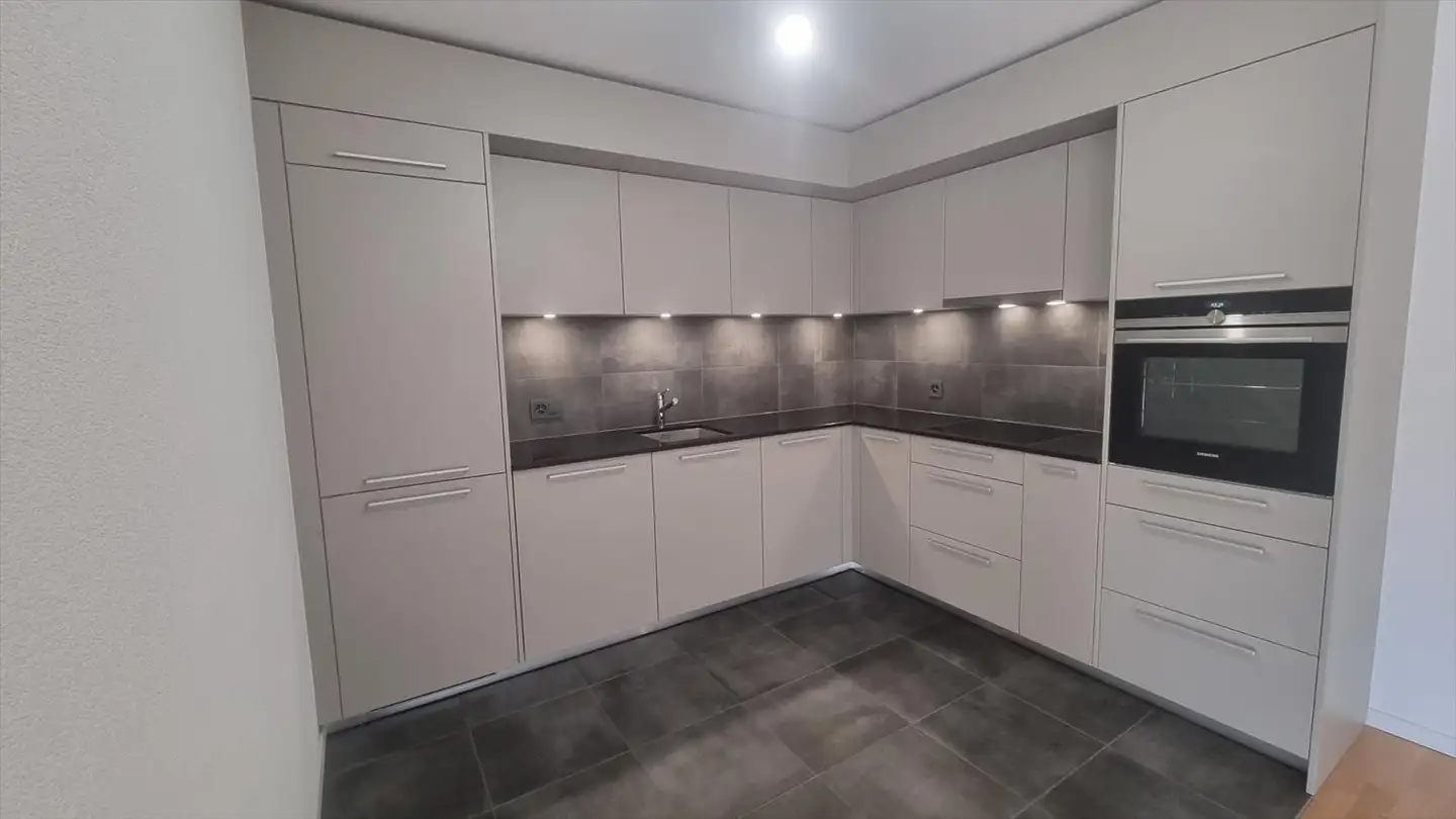 Appartamento in affitto - Avenue De La Gare 8, 1618 Châtel-St-Denis - Photo 2