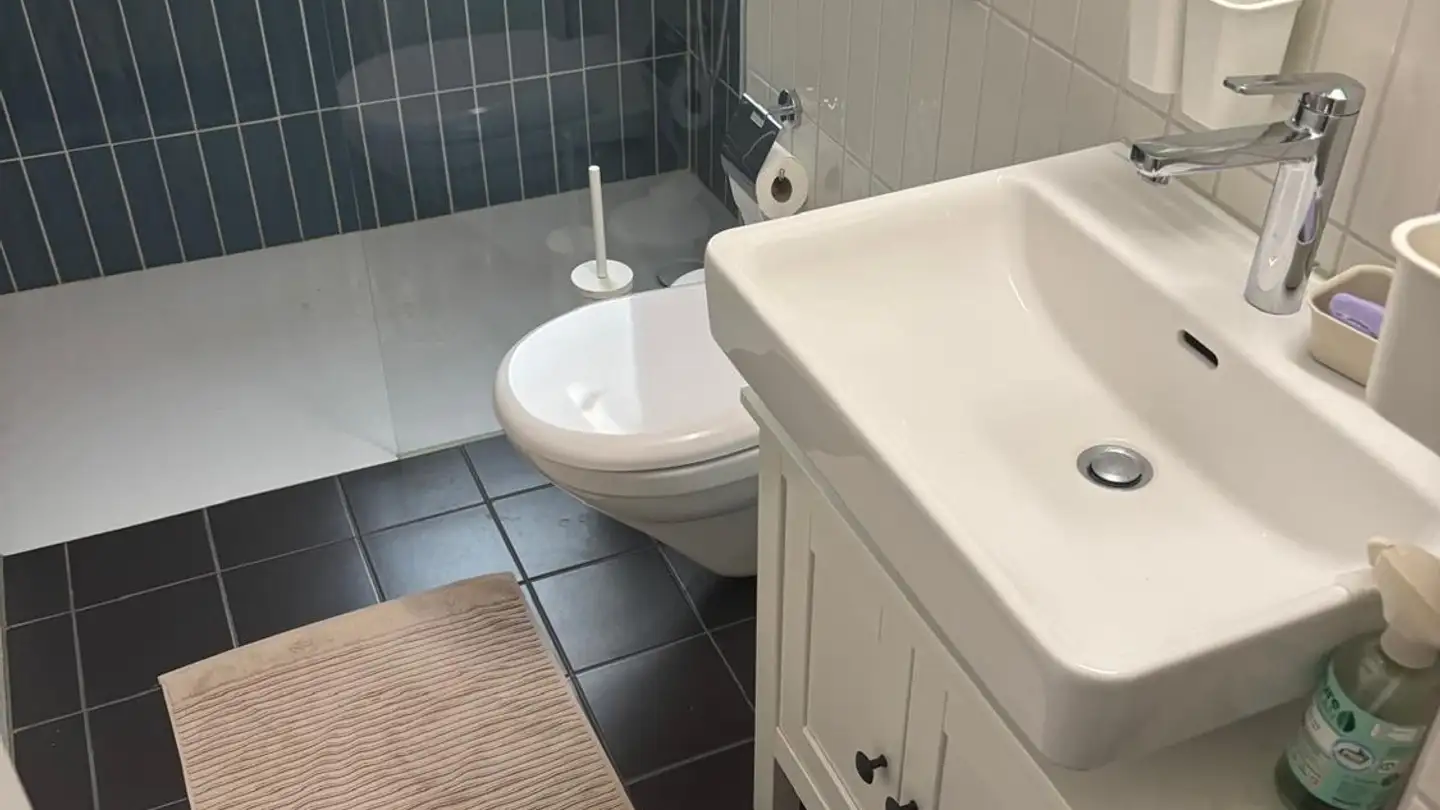 Chambre à louer - 8712 Stäfa