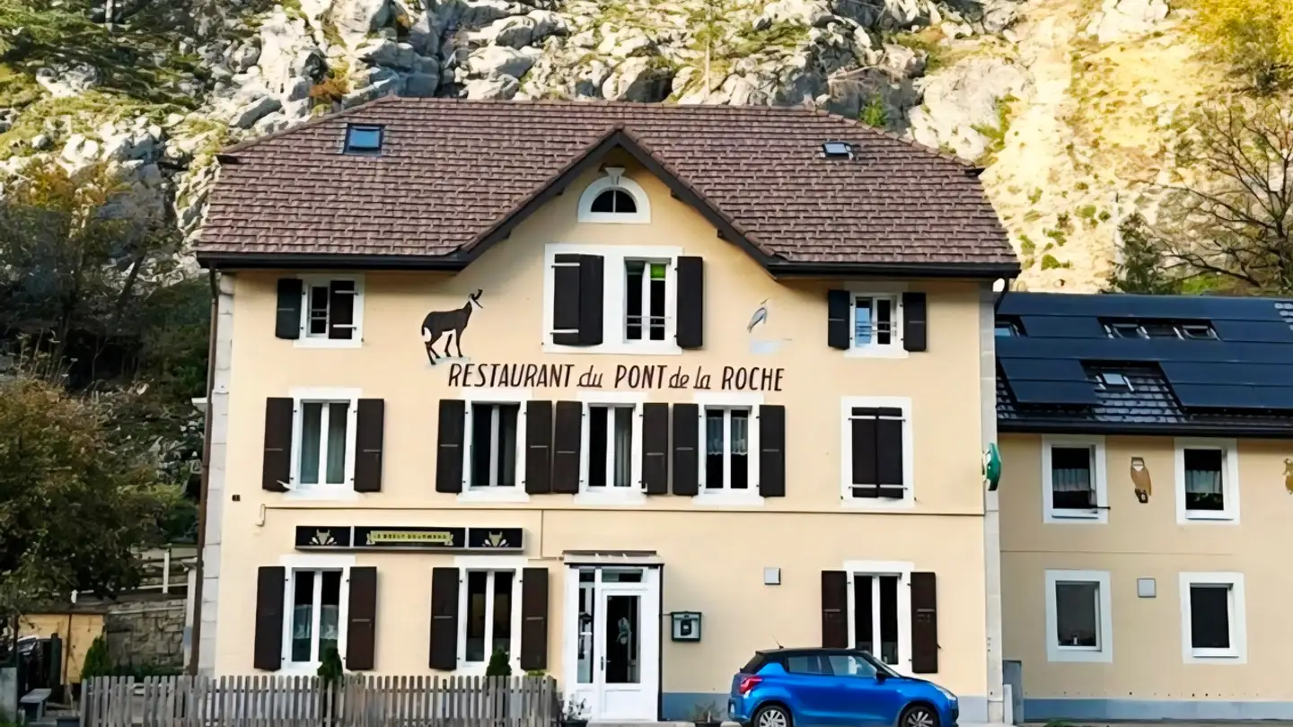 Shop for rent - 2123 St-Sulpice NE