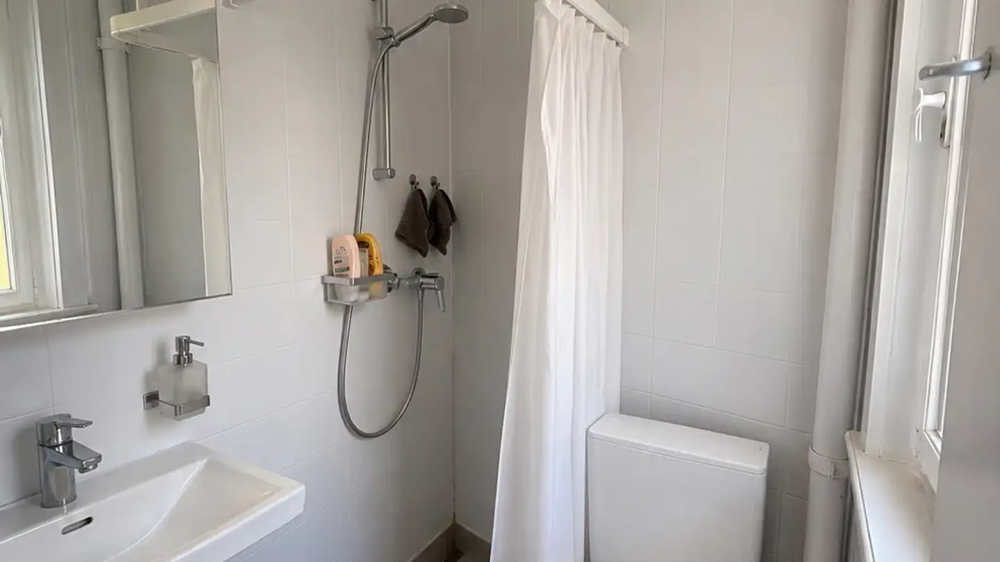 Appartement à louer - Rue De La Croix-D'or, 2068 Hauterive NE - Photo 3