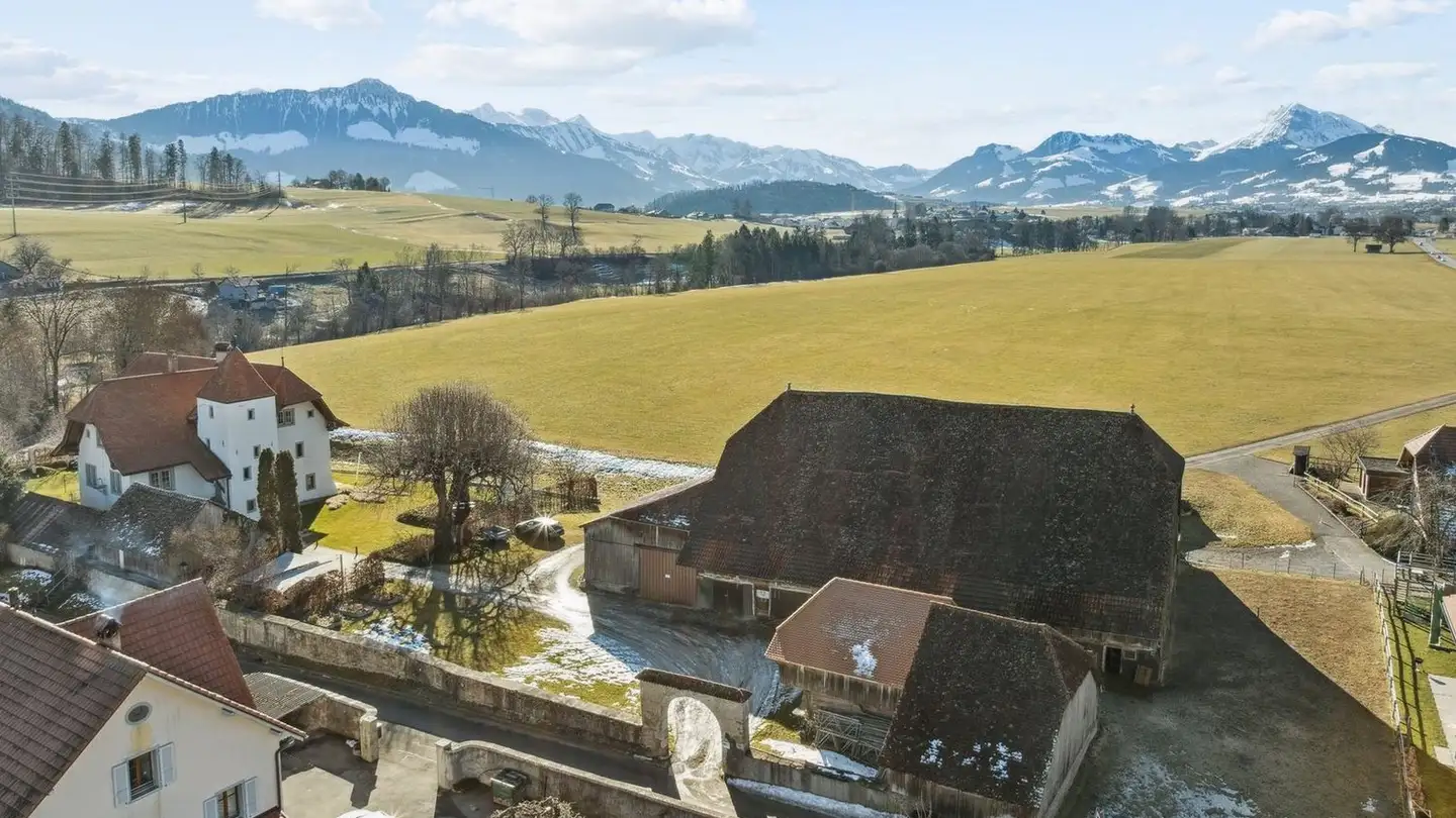 Semi-detached house for sale - 1633 Marsens