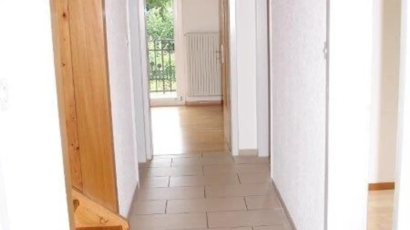 Apartment for rent - 1792 Guschelmuth - Photo 2