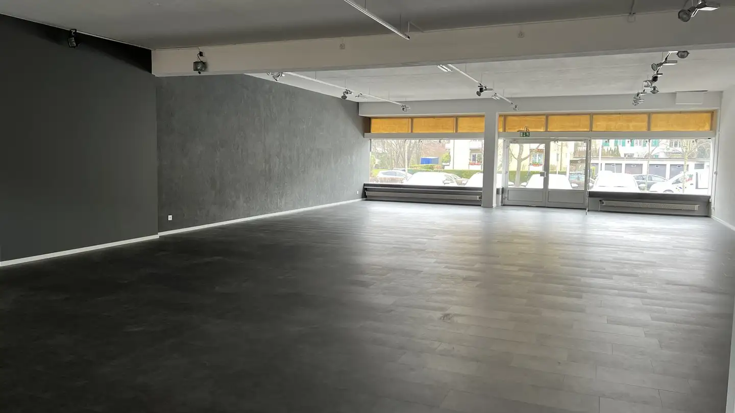 Geschäft mieten - Ueberlandstrasse 350, 8051 Zürich - Foto 2