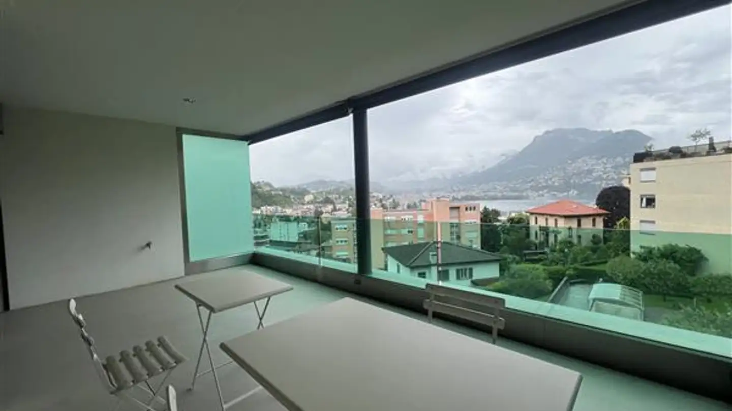 Furnished apartment for rent - 6900 Paradiso