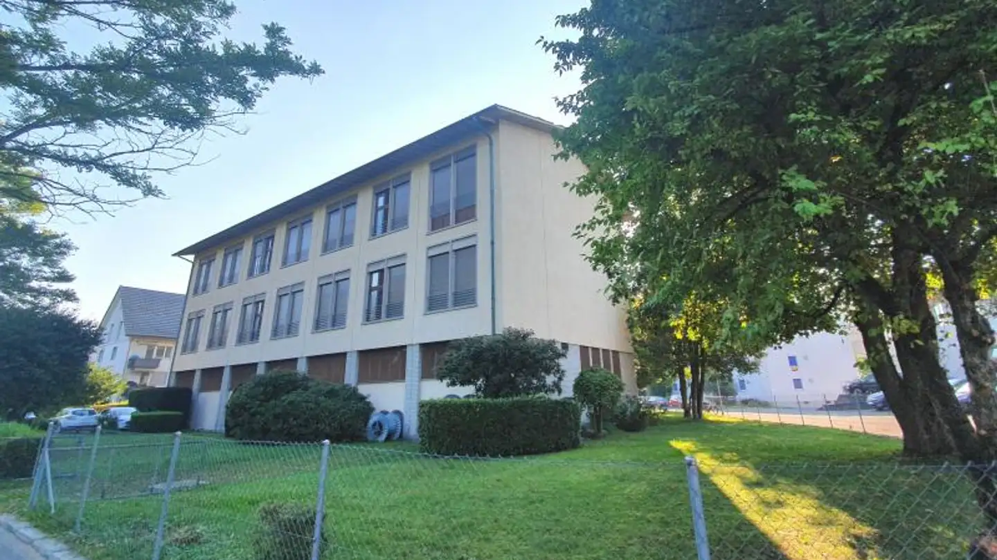 Edificio ad uso misto in affitto - Route Du Léman 33, 1907 Saxon