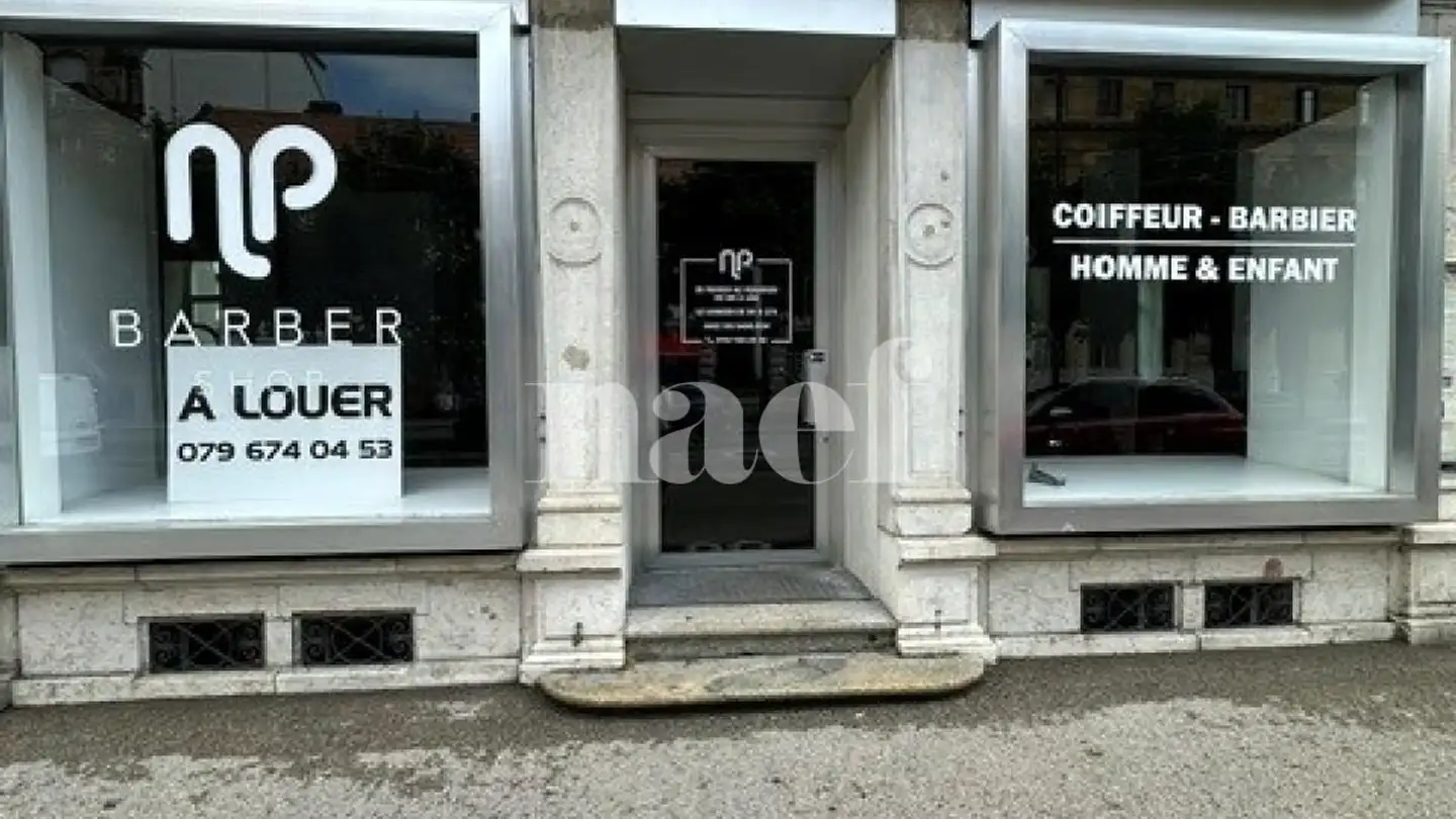 Negozio in affitto - Avenue Léopold-Robert 37, 2300 La Chaux-de-Fonds