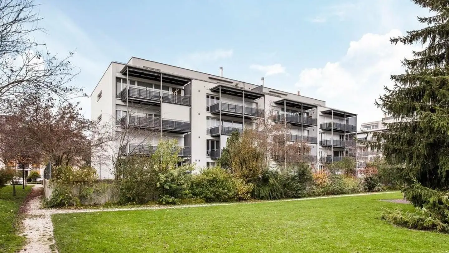 Underground parking space for rent - Rue De La Berra, 1630 Bulle