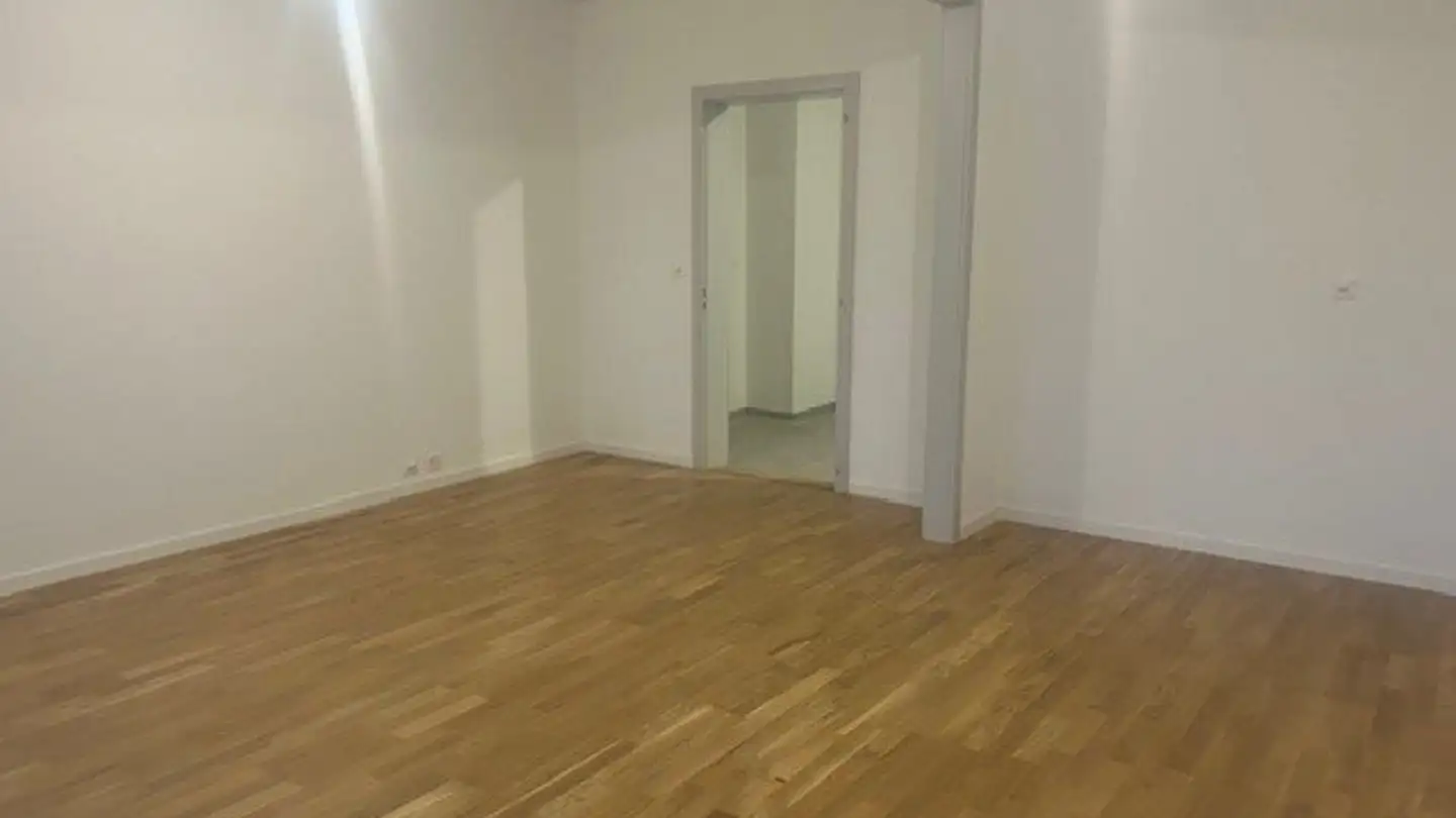 Appartement à louer - Avenue De La Gare, 1880 Bex - Photo 4