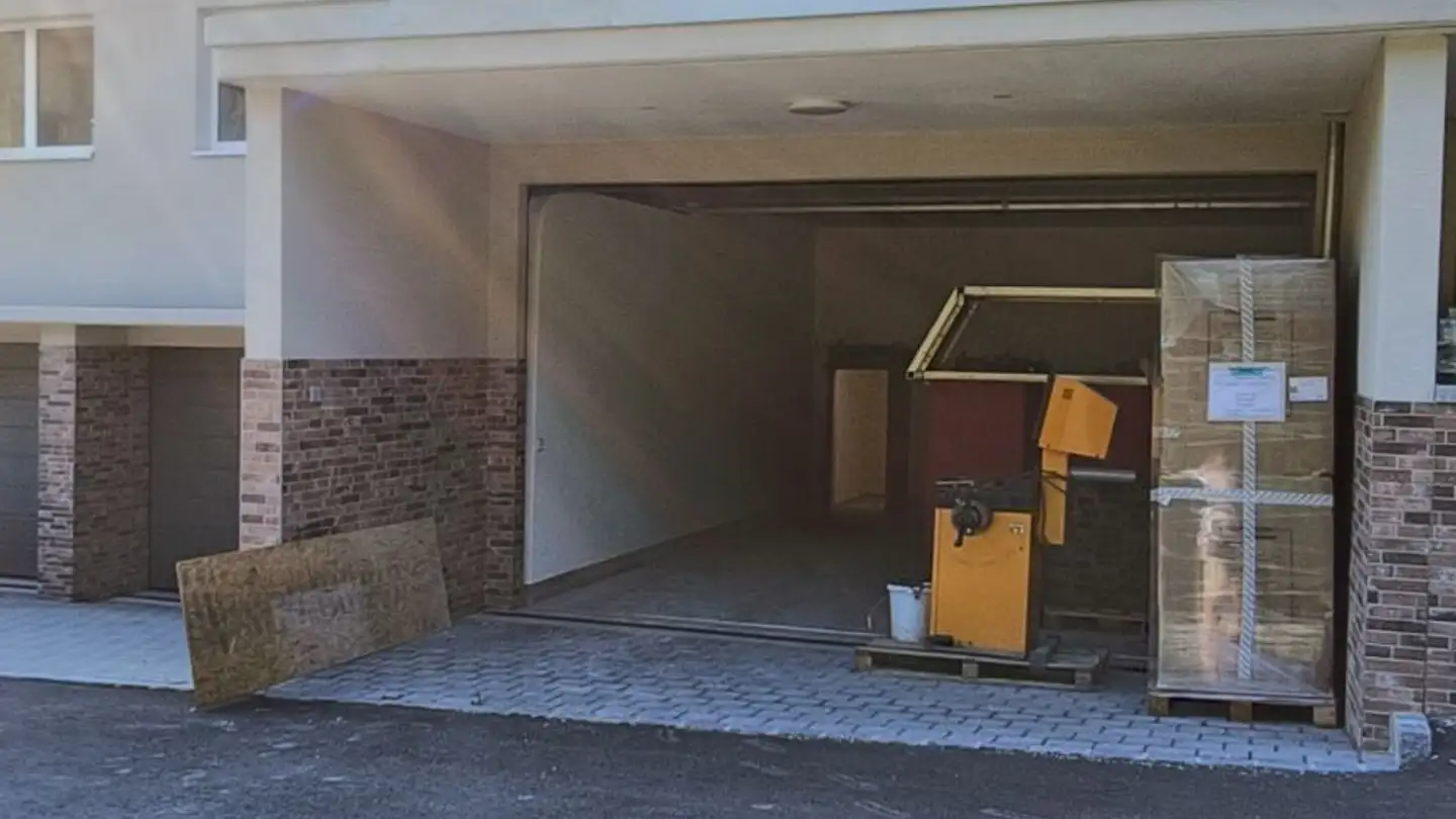 Einzelgarage mieten - Industriestrasse EW 2, 6152 Hüswil - Foto 2