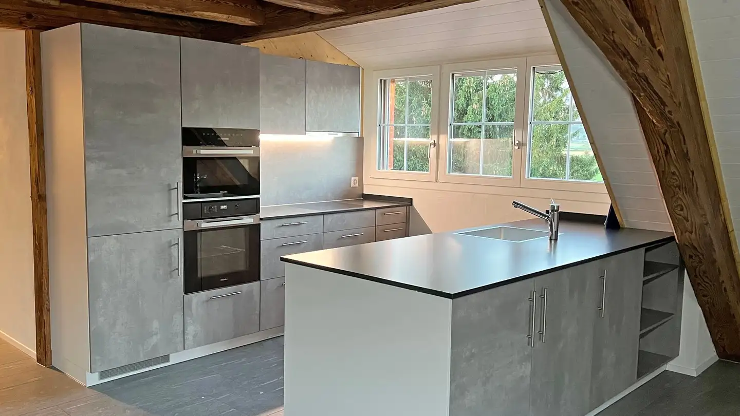 Attic flat for rent - Otelfingerstrasse 1, 8115 Hüttikon - Photo 2