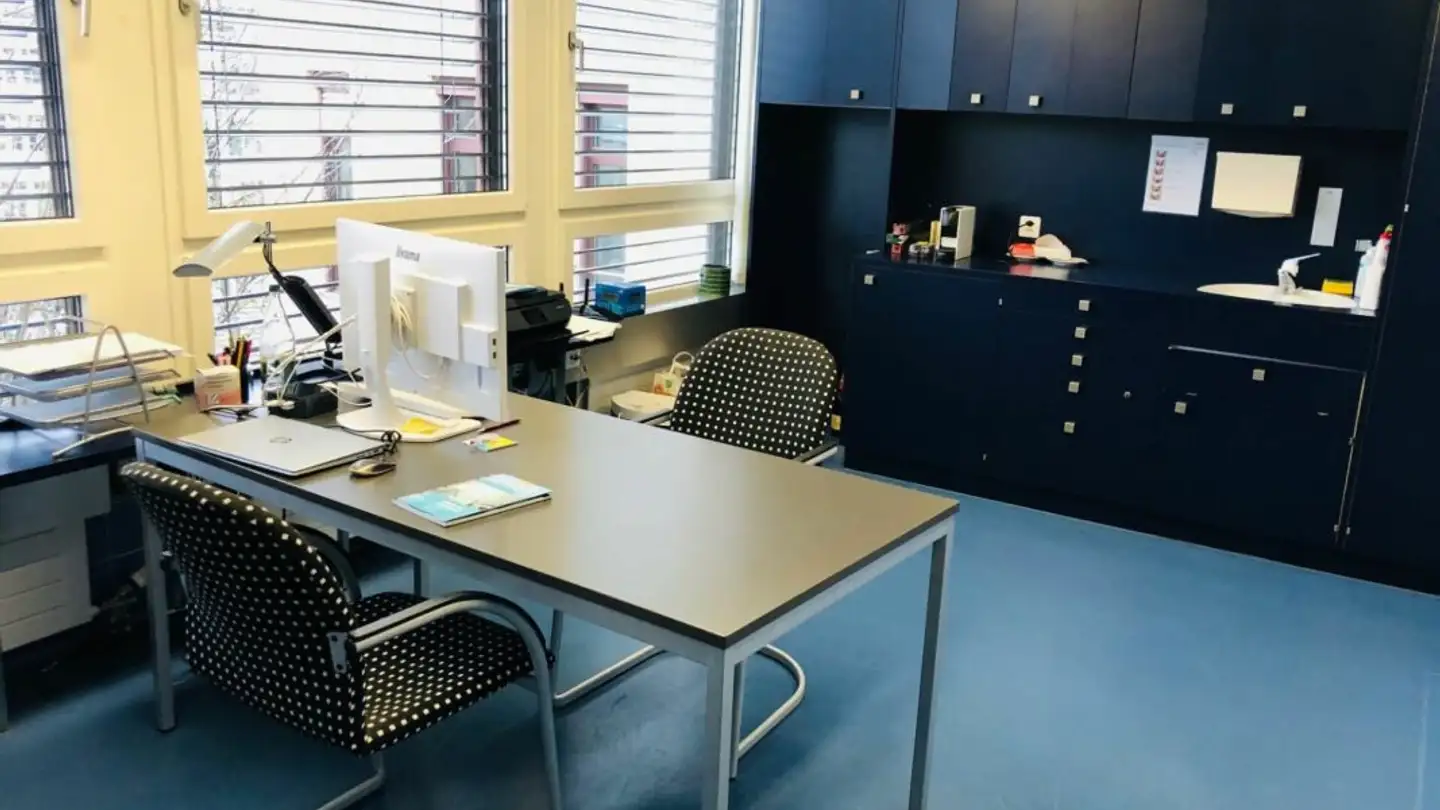 Mixed-use building for rent - 8032 Zürich - Photo 3