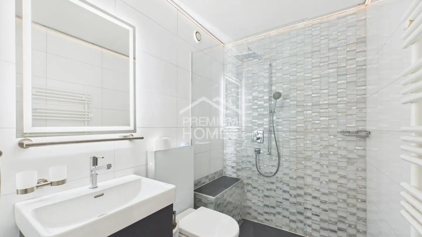 Apartment for sale - 2562 Port - Photo 4