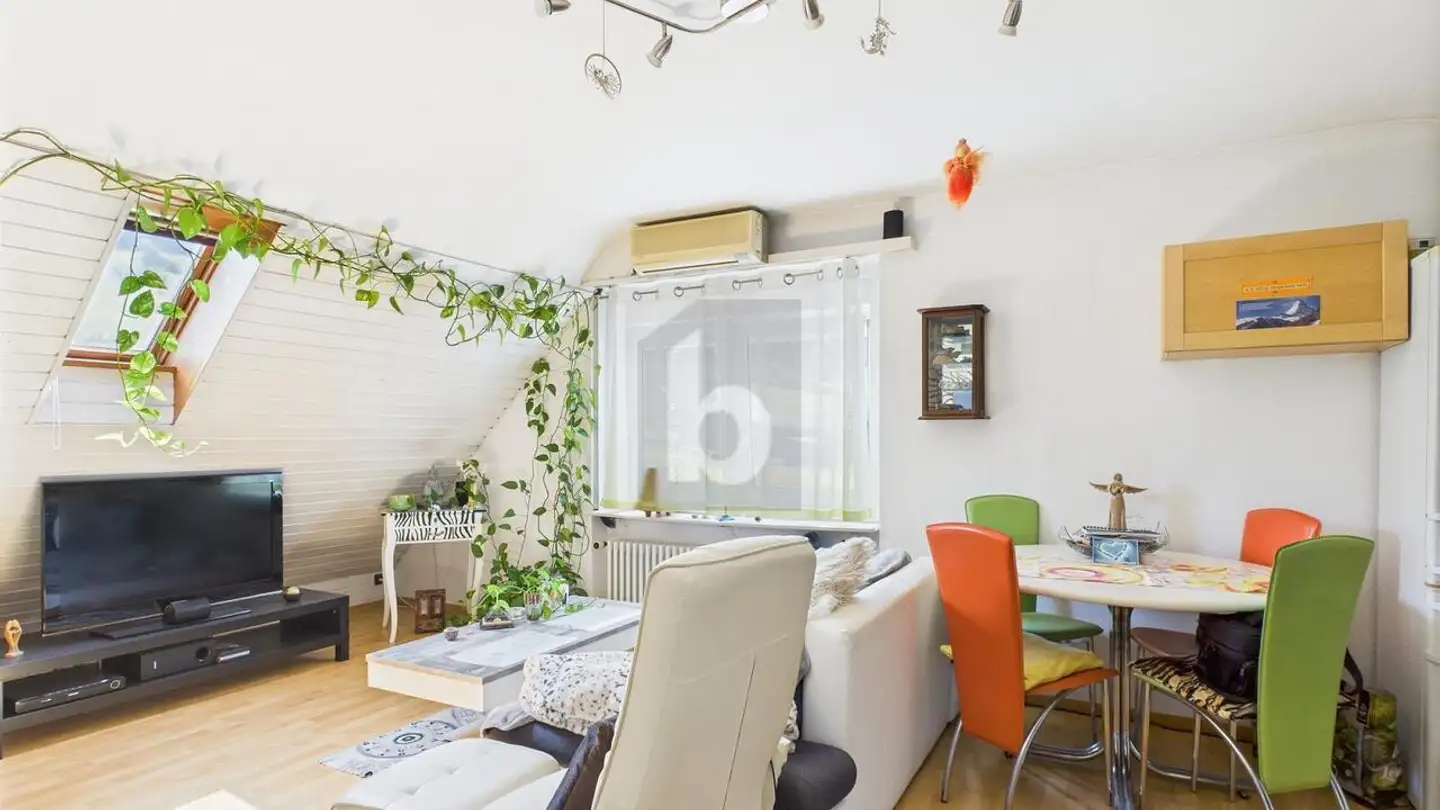 Attic flat for sale - 4418 Reigoldswil