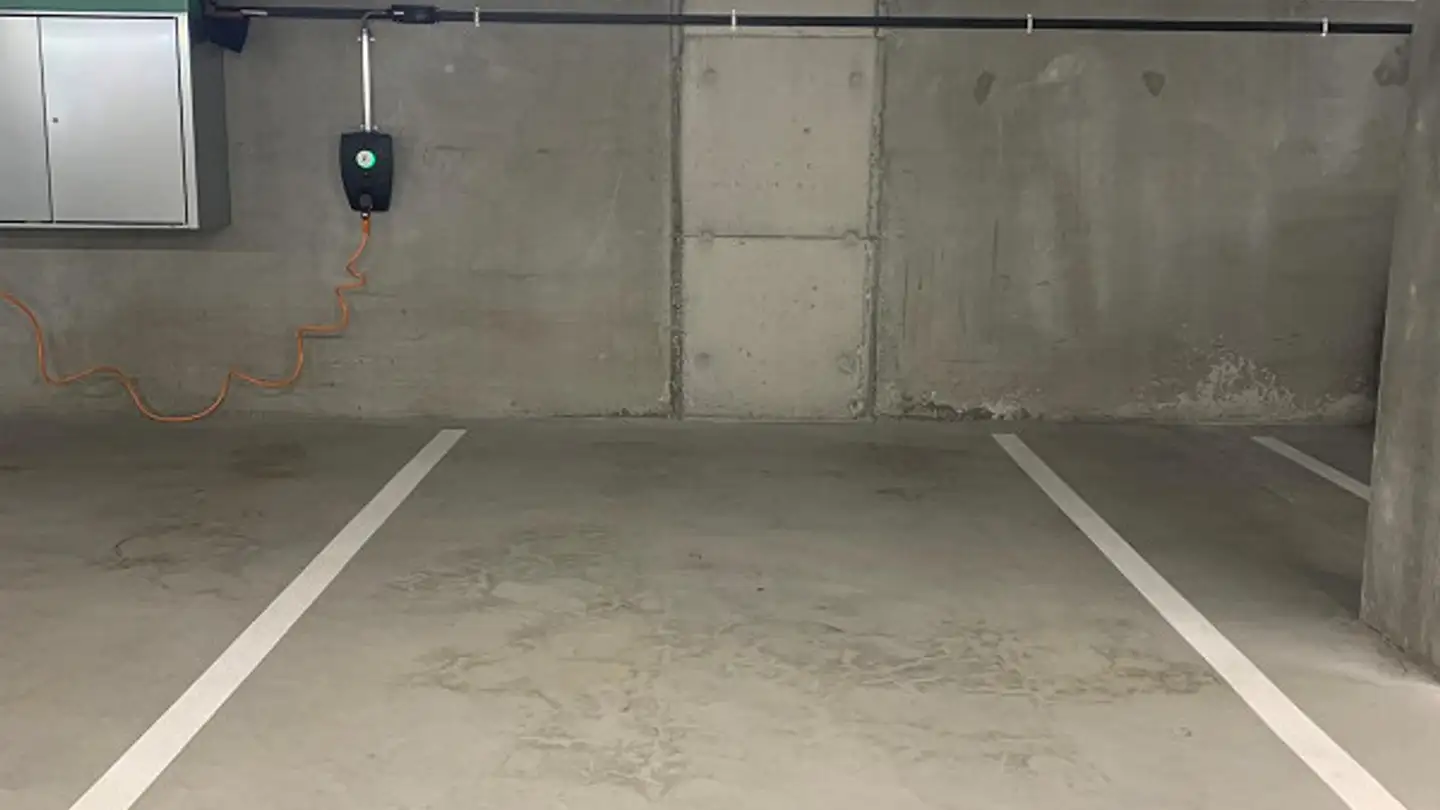 Tiefgaragenstellplatz mieten - Steinackerstrasse 1, 5210 Windisch
