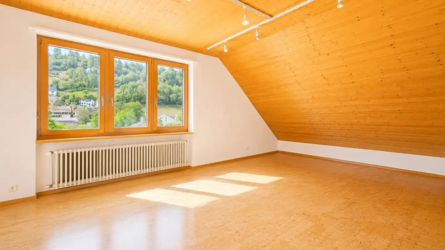 Attic flat for rent - Neumattstrasse 3, 4434 Hölstein - Photo 2
