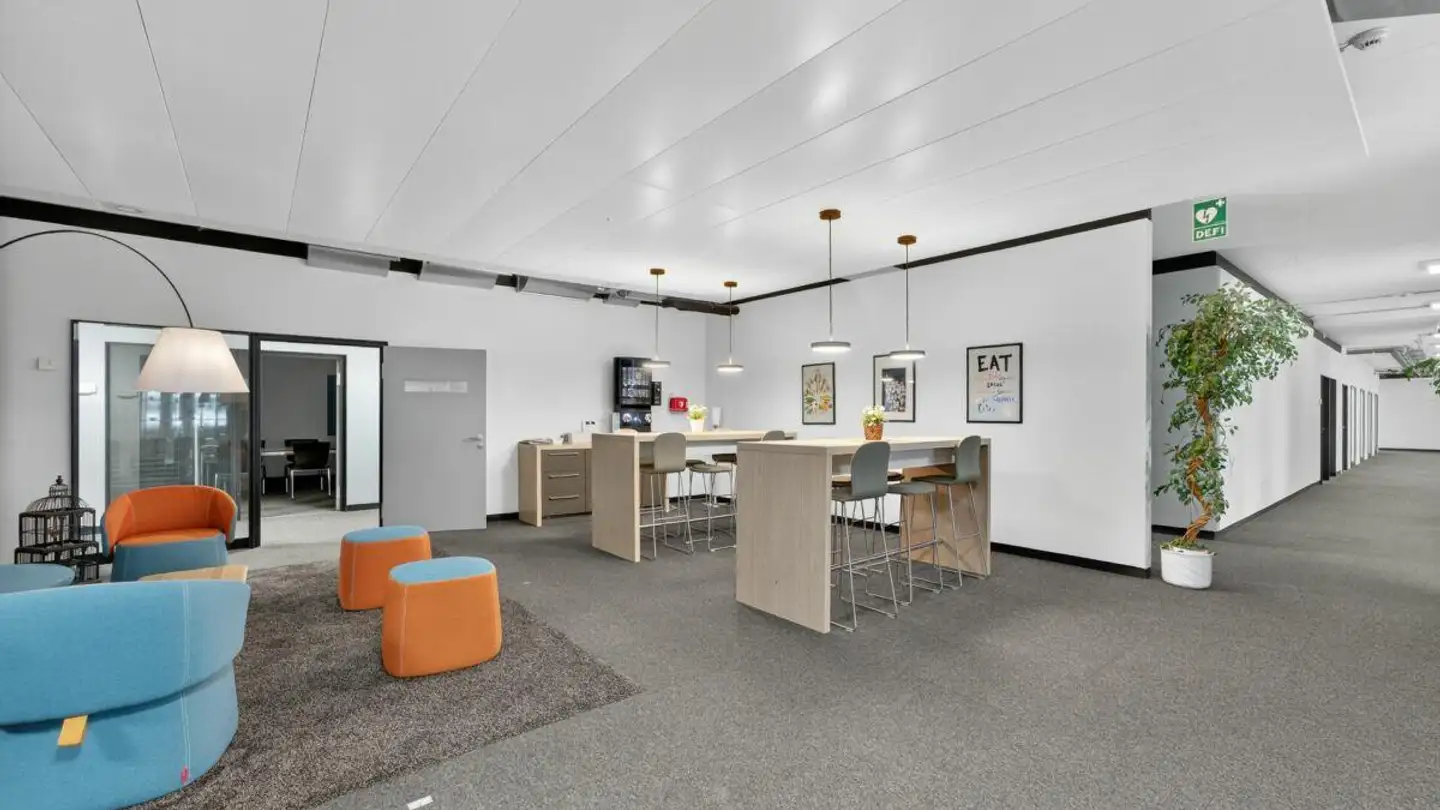 Office space for rent - Reusseggstrasse 9, 6020 Emmenbrücke - Photo 3