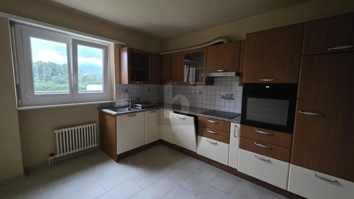 Appartement à louer - 6572 Quartino