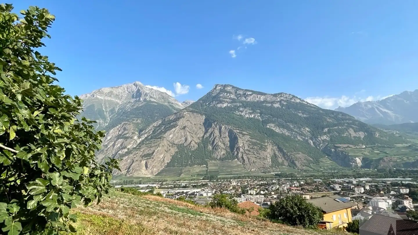 Apartment for sale - 1907 Saxon