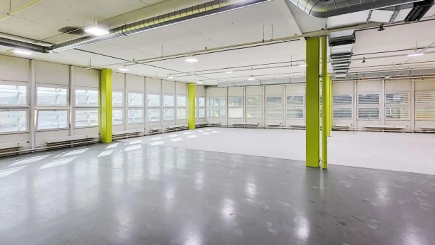 Negozio in affitto - Adlikerstrasse 295, 8105 Regensdorf