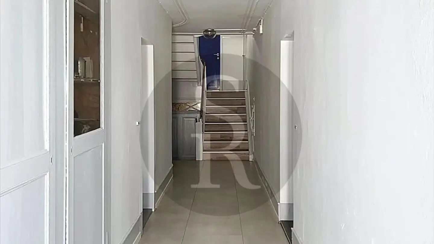 Edificio residenziale in vendita - 2105 Travers - Photo 3