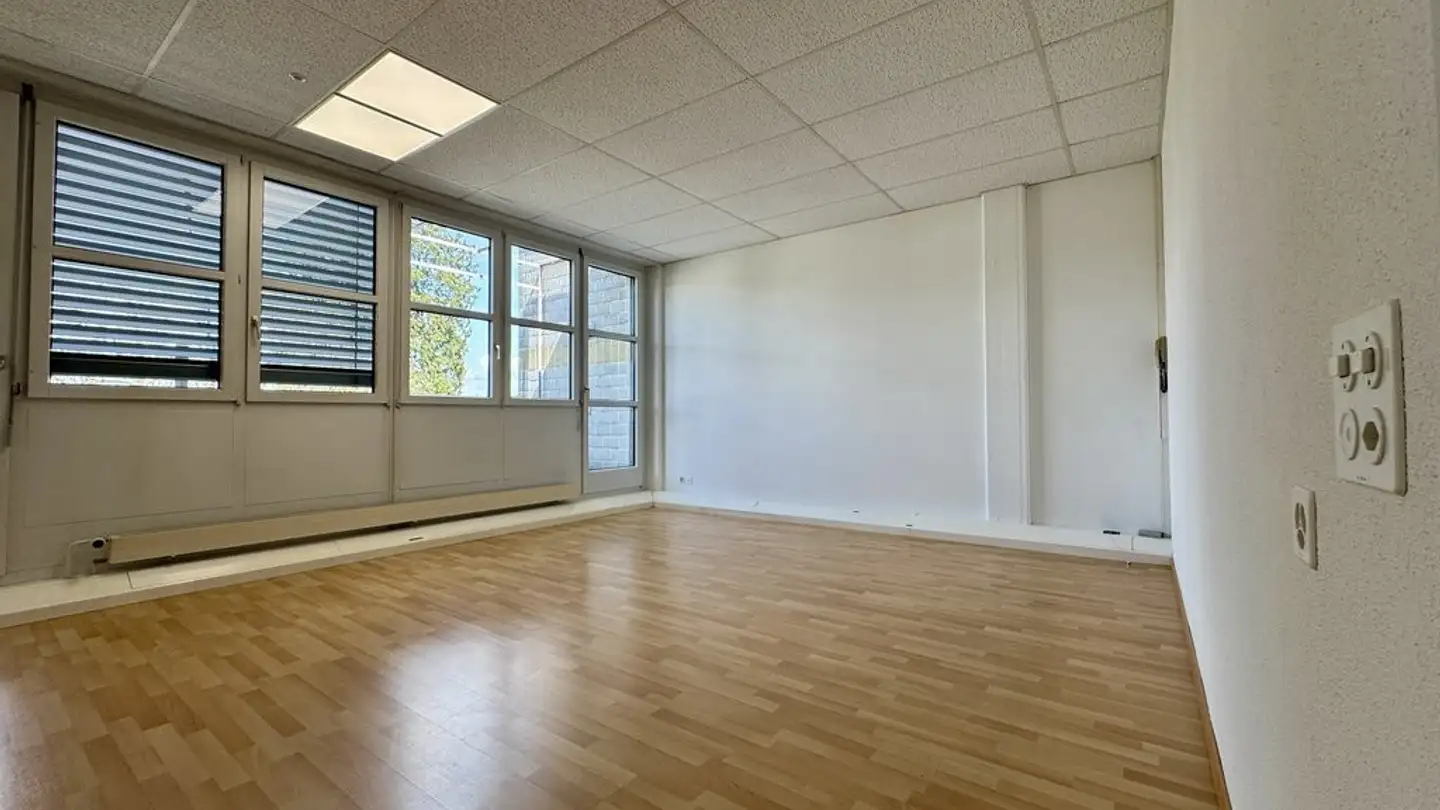 Gewerbe mieten - Picardiestrasse 3, 5040 Schöftland - Foto 2
