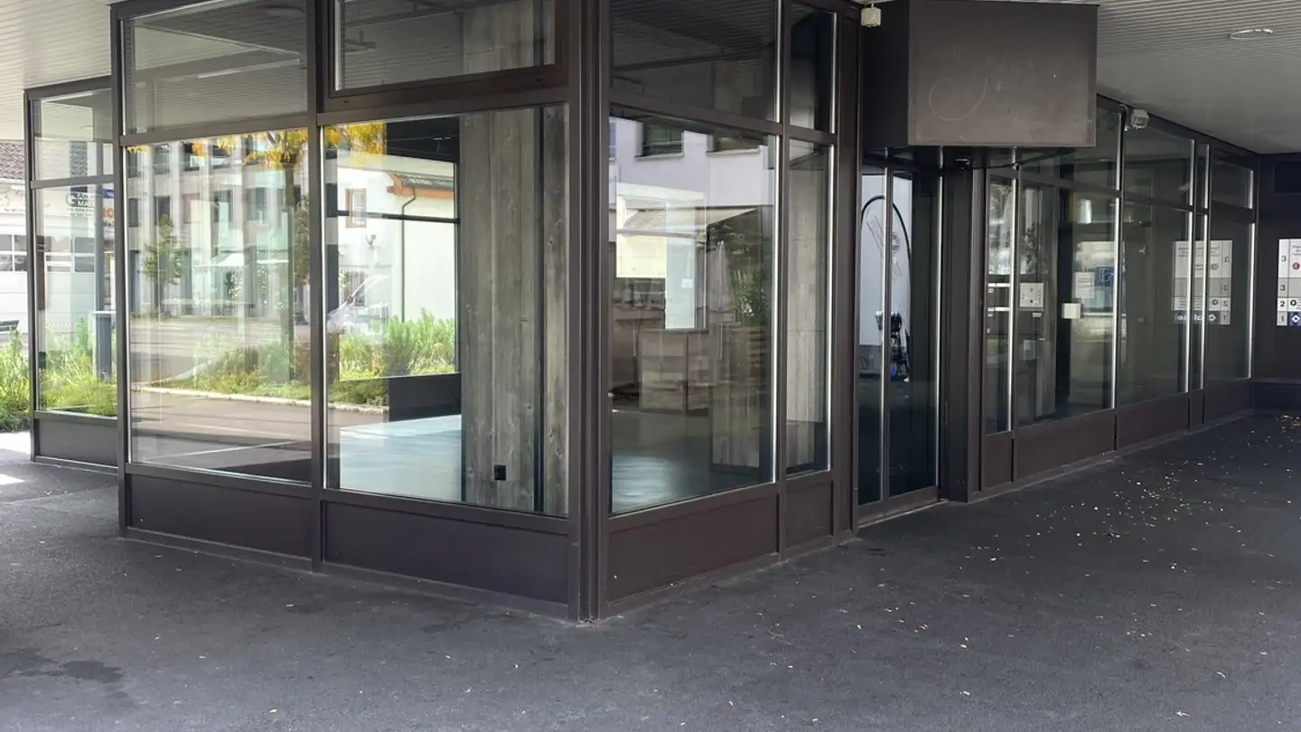 Gewerbe mieten - Hauptstrasse 54, 4153 Reinach BL - Foto 4