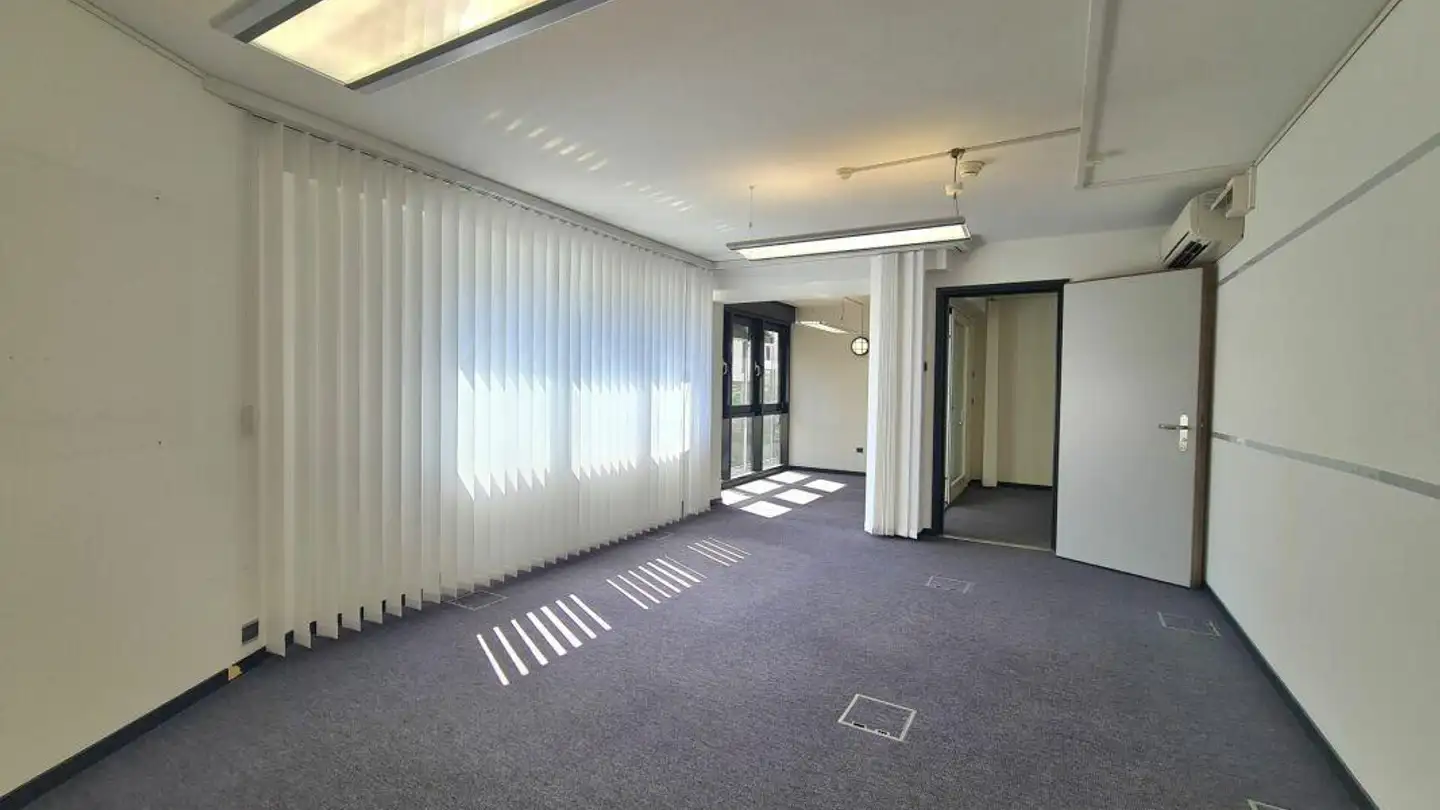 Spazio ufficio in affitto - Wildenstrasse 6, 8212 Neuhausen am Rheinfall - Photo 2