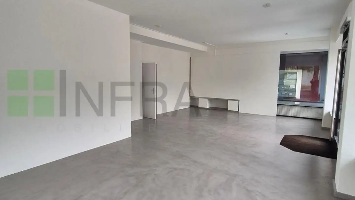 Commercial for rent - Rue Des Bâts 12, 2800 Delémont