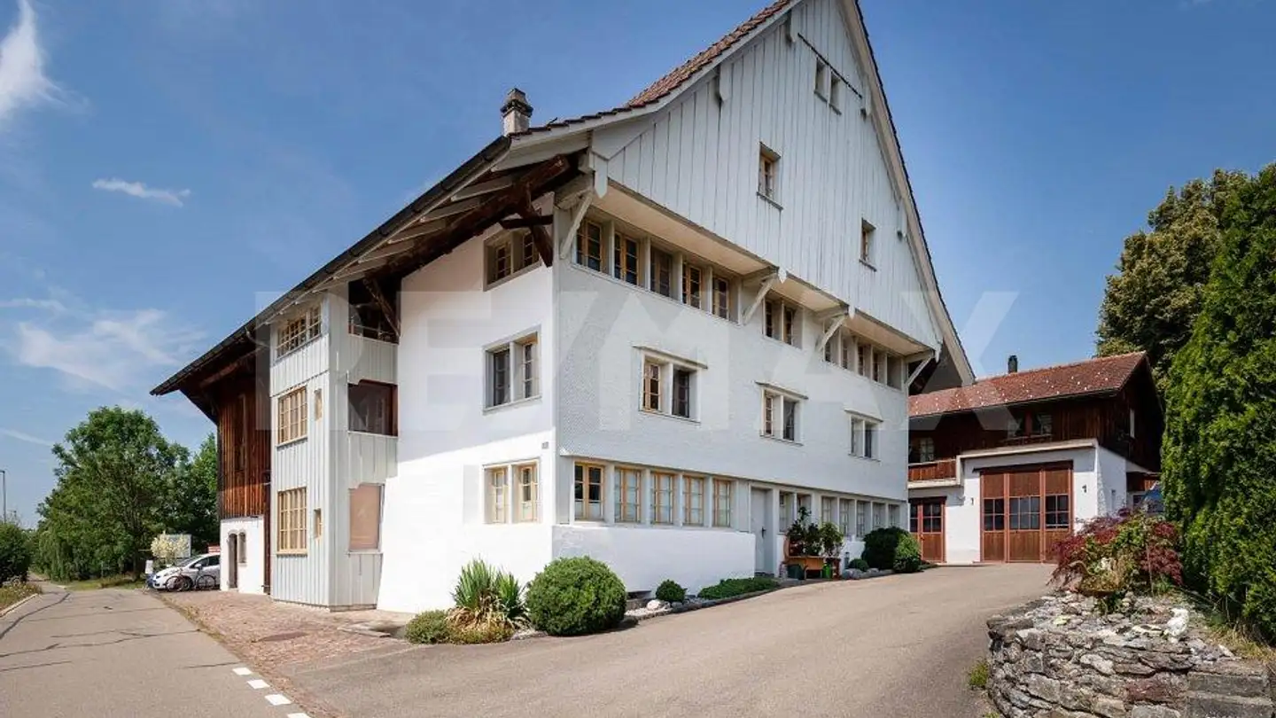 Edificio residenziale in vendita - Pfäffikerstrasse 1, 8331 Auslikon - Foto 2