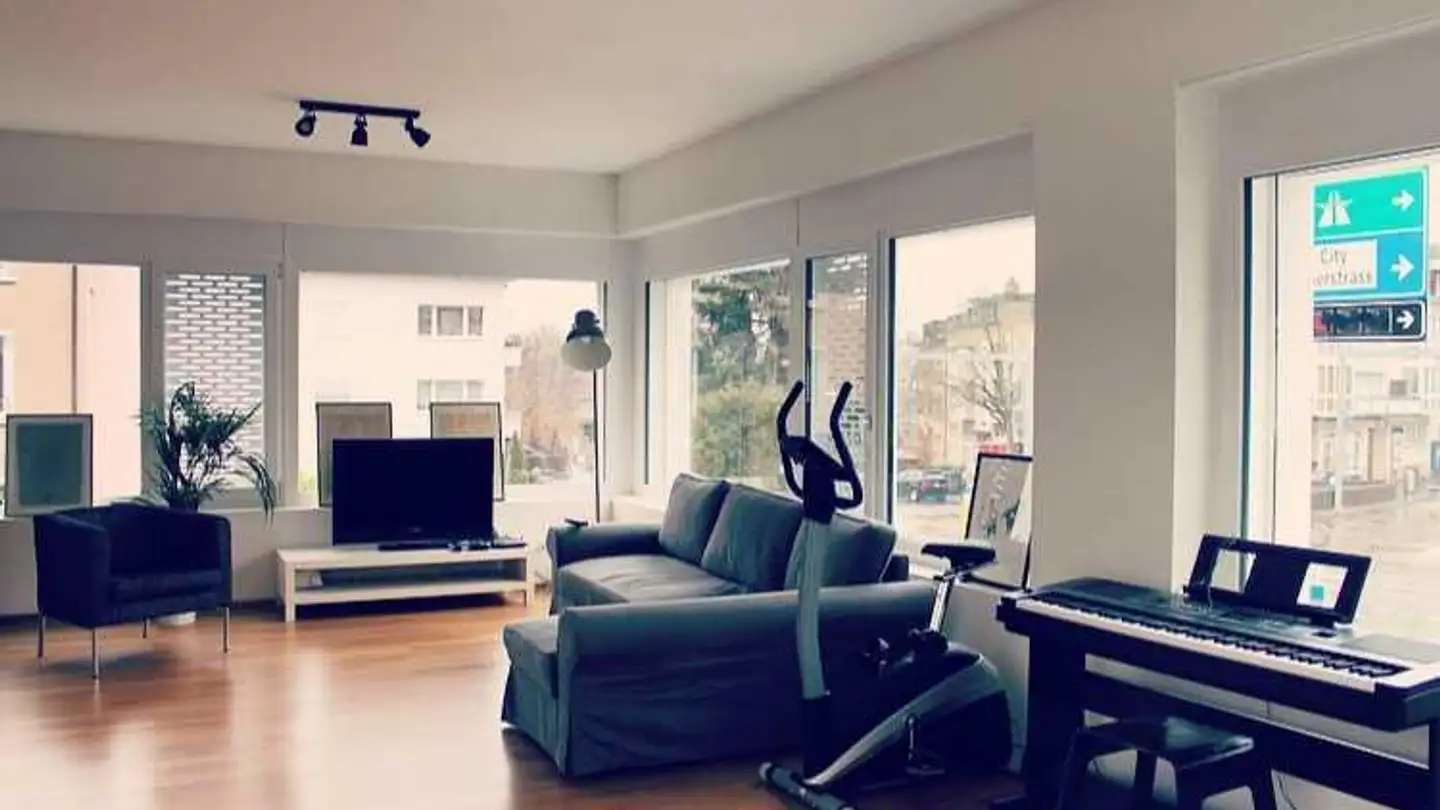 Loft à louer - Schwamendingenstrasse 106, 8050 Zürich - Photo 2