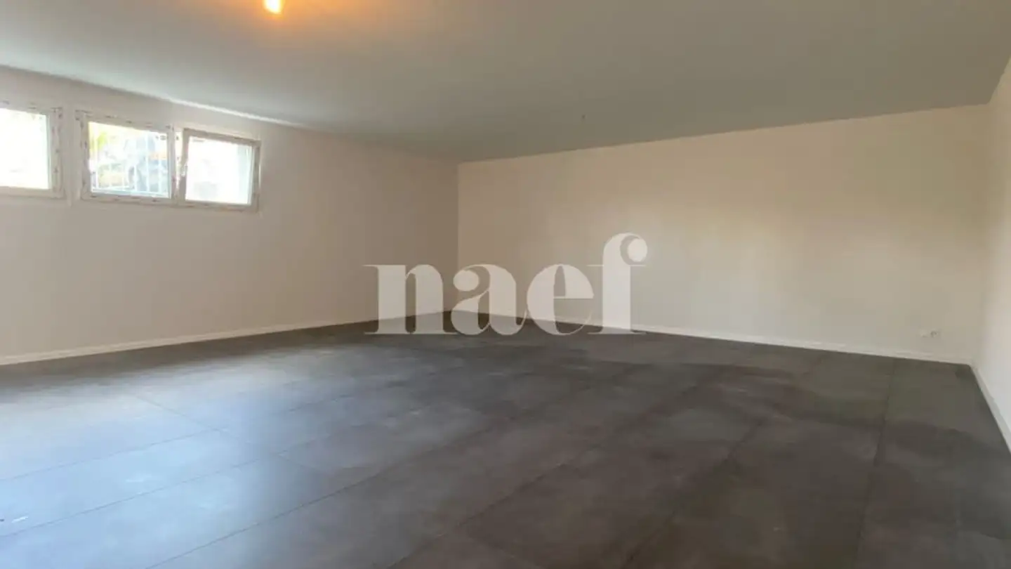 Gewerbe mieten - Route De Russy 14, 1563 Dompierre FR - Foto 2