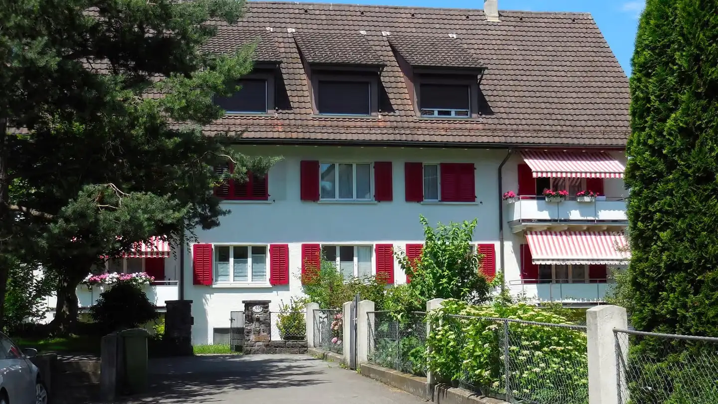 Dachgeschosswohnung mieten - Wesemlinstrasse 63a, 6006 Luzern