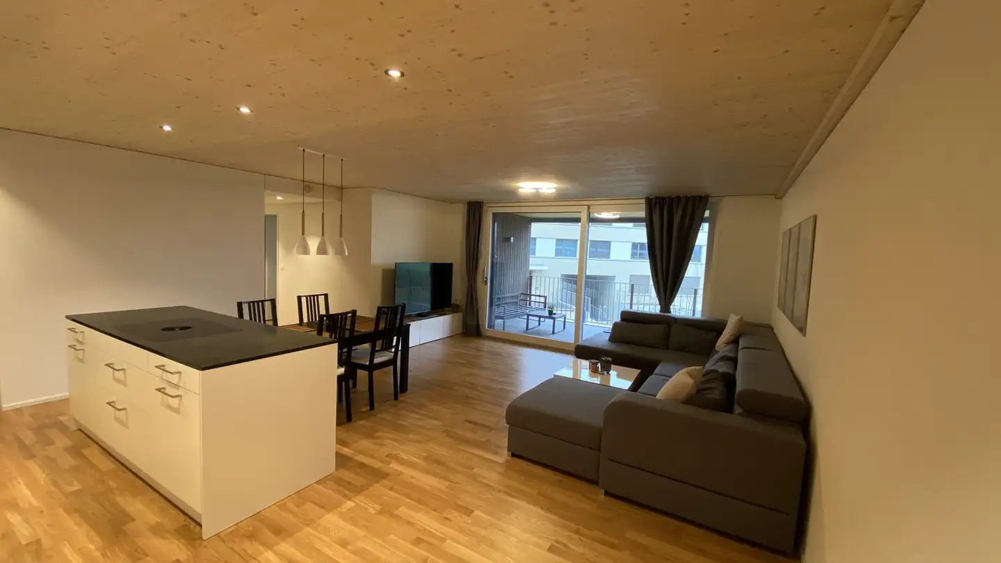 Wohnung mieten - Huebwisstrasse 12, 8117 Fällanden